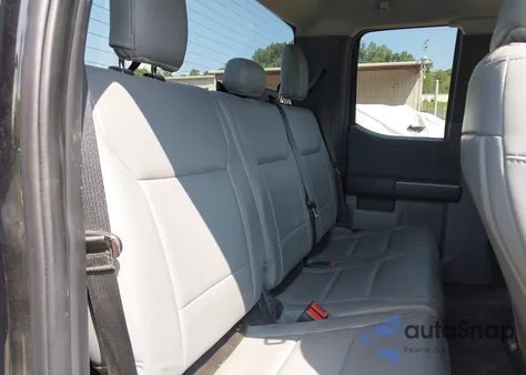 2021 Ford F-150 Xl z USA, uszkodzony, nr VIN 1FTFX1E53MFA39278